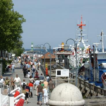 Am Strom in Warnemünde